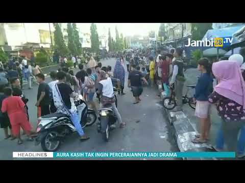 VIRAL Aksi Nekat Emak-emak Bubarkan Balap Liar di Bungo