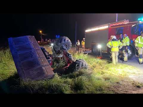 Verreiker belandt in de gracht in Zuienkerke