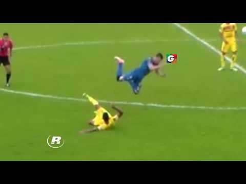 Video antifútbol: Carlos Alvarado (MArquense) Apertura 2017 Jornada 10