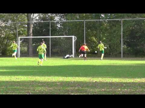 Opjestropdas 26 oktober 2013 Brederodes 5 - VV De Meern 9 com 3-3 Schot Ilji