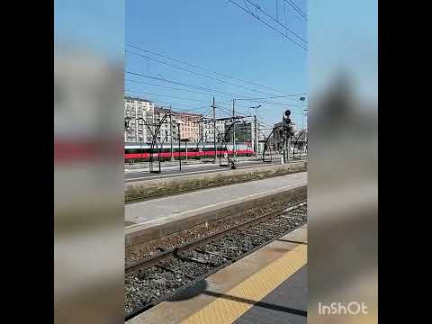 Un intercity notte e i frecciarossa a Milano  centrale
