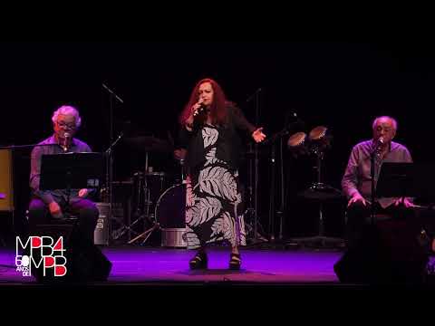 MPB4 e Sonya Ferreira (Quarteto em Cy) - Falando de Amor (Tom Jobim)