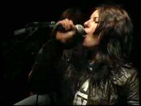 Katka Knechtová - Chodec na lane - naživo