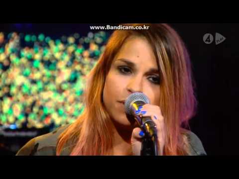 Alina Devecerski - Krigar precis som du (Live @ Nyhetsmorgon)