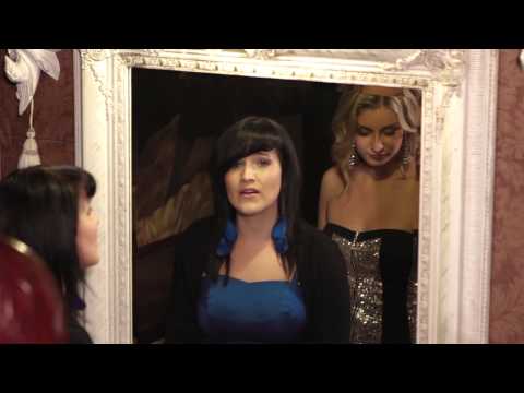 Anna- Carina Woitschack & Nadine Fabielle - Deine Welt aus Gold