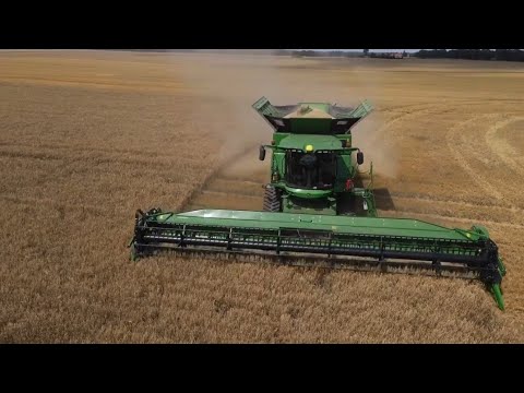 2 John Deere S 680i am Gerste Dreschen | Getreideernte 2021