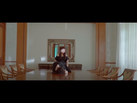 Riani Sovana - Sudah Biasa (Official Music Video)