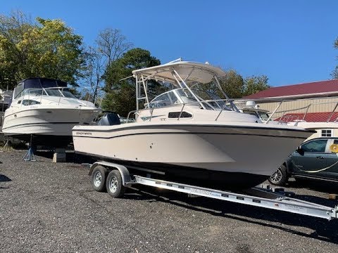2001 Grady White 226 Seafarer