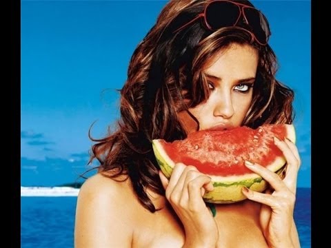 MC Joãozinho VT e MC Traks - Sábado de Sol (Lançamento 2014) Avalanche do Funk