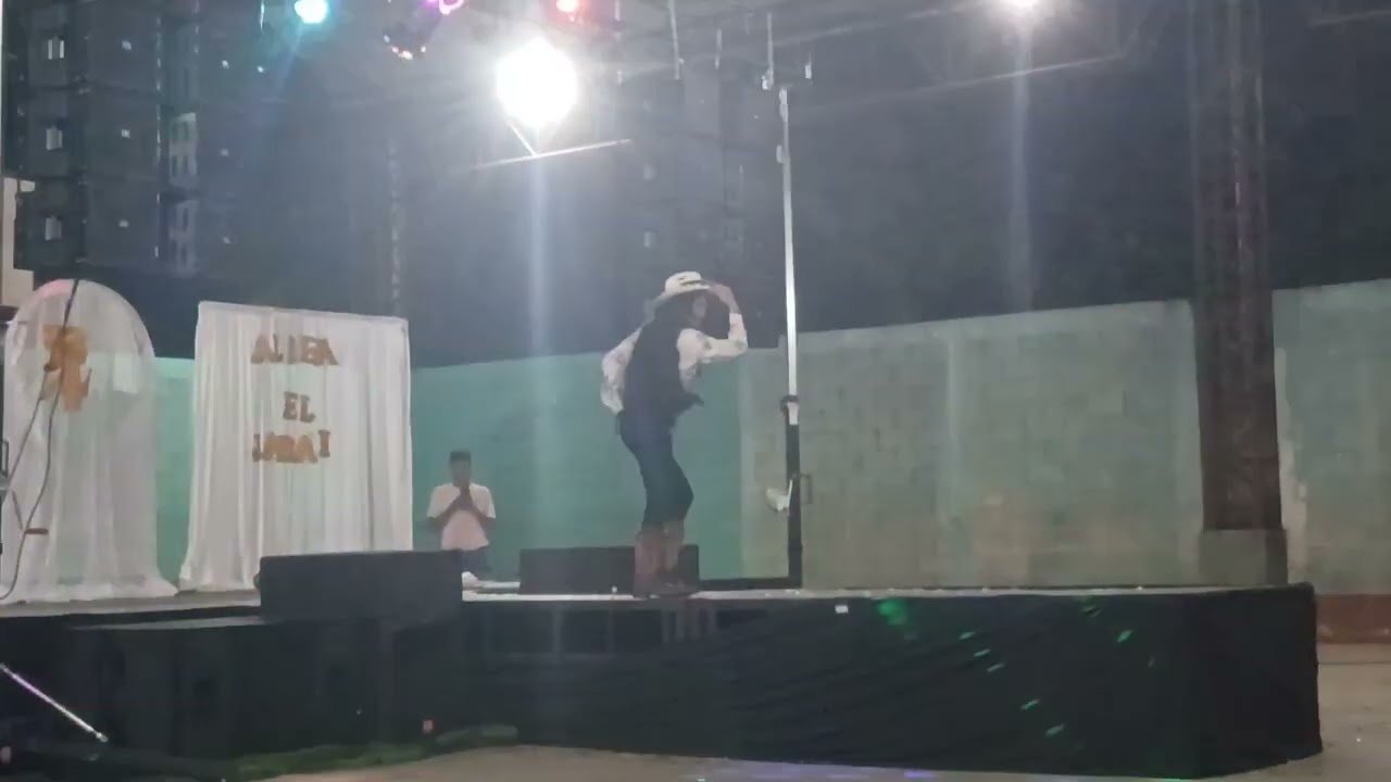 Asi fue la ul8ma presentación vean quien gano