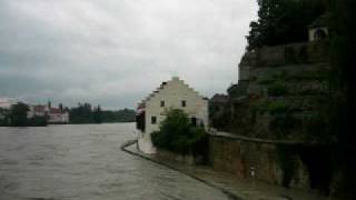 preview picture of video 'INN Hochwasser / Flood in Schärding Österreich / Austria'