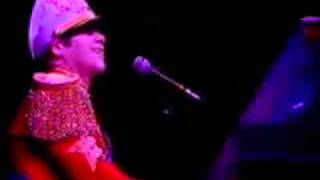 Элтон джон (Elton John) - Shoot Down The Moon