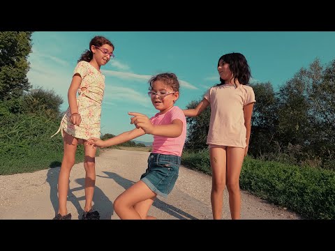 Mini Castkovske cajenky - Tanecne cover video od GorryBand a KukyBand