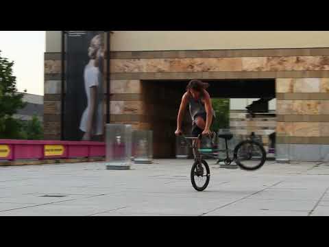 Sebastian Pospischil -  cut jumplash