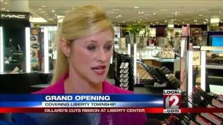 Dillard's cuts ribbon at Liberty Center