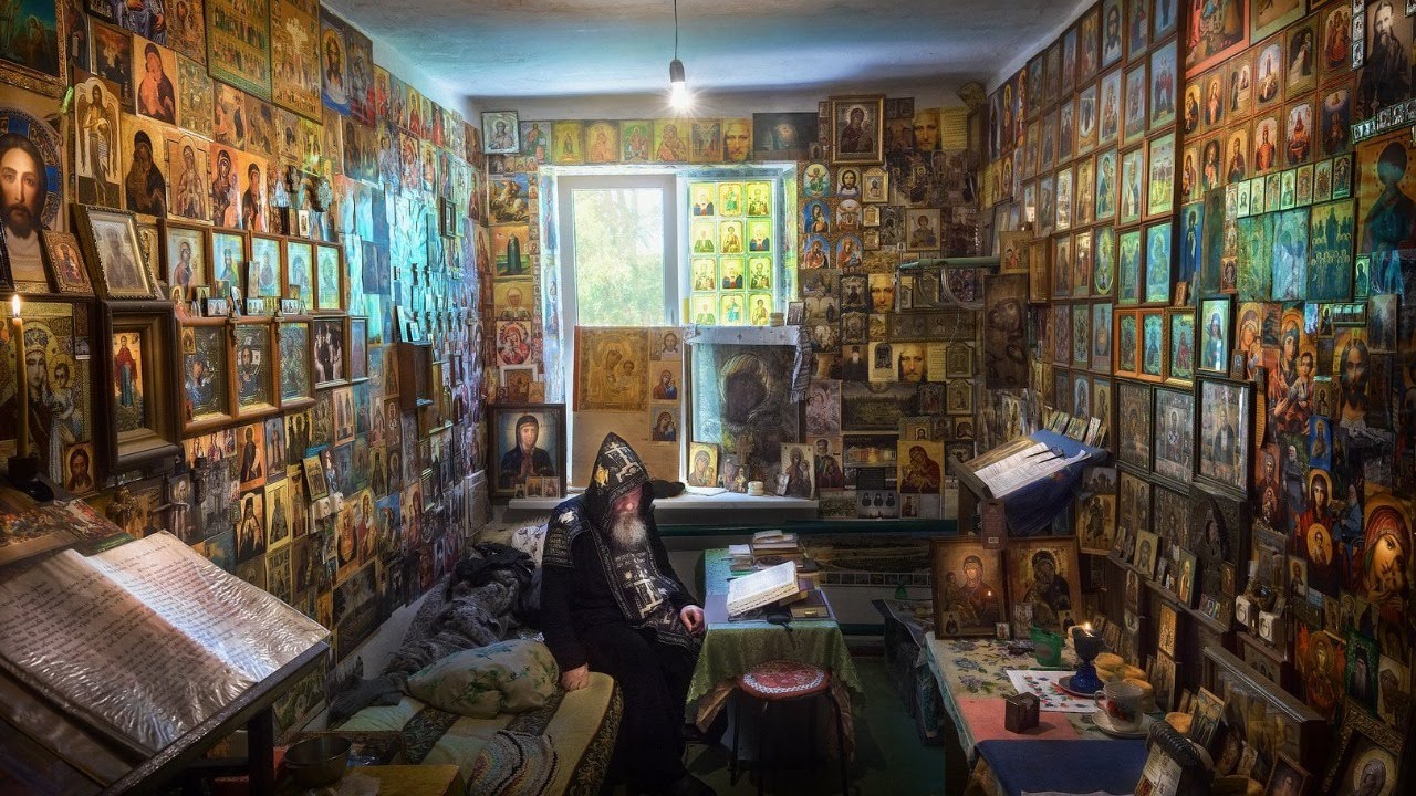 12.9.2021. У 21:30, ВЕЧЕ СА ВЕРОУЧИТЕЉИЦОМ САЊОМ НИКОЛИЋ, ТЕМА *СВЕШТЕНИ ЧИНОВИ*