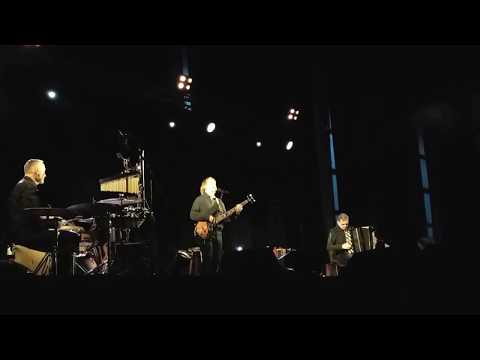 Jaromír Nohavica & Trio de Janeiro - Gigolo + Záda