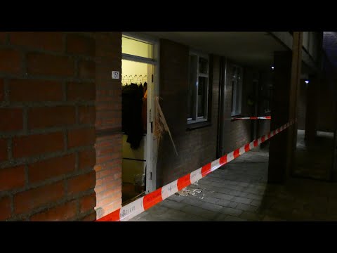 Flinke schade na explosie bij woning Gerrit van de Veenstraat Oss