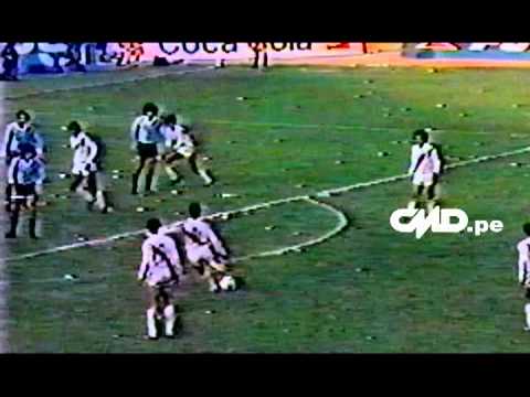 Fiestas Patrias: Perú y su clasificación a España 82'
