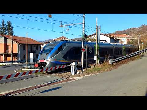 Passaggio a livello Ponti (AL) Regione Rosi - Level crossing - Spoorwegovergang