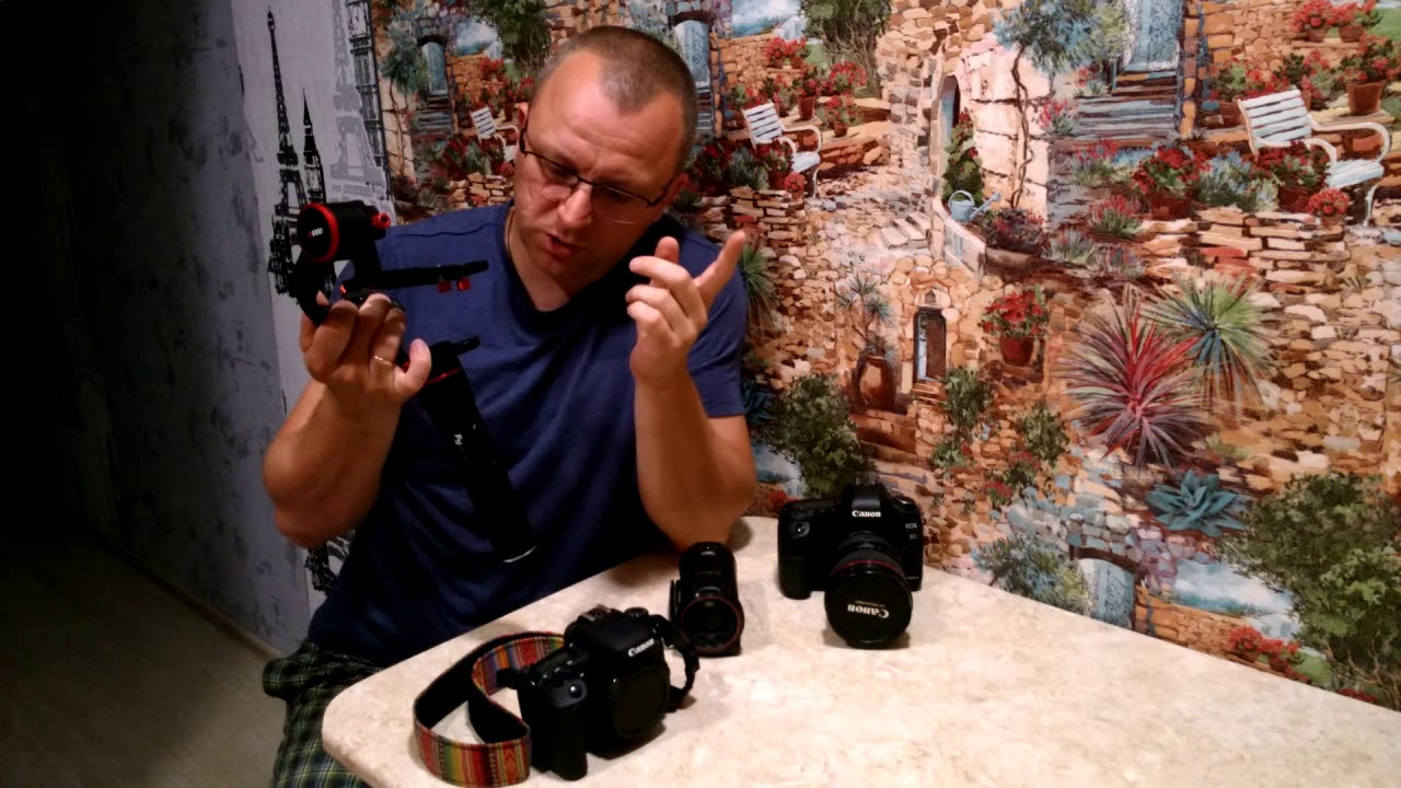 Зеркальный фотоаппарат Canon EOS 77D Kit 18-55 IS STM (архив)