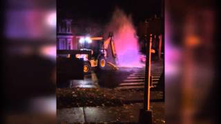 preview picture of video 'Car crashes in to fire hydrant in Wallingford'