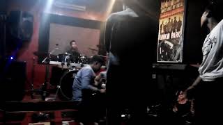 Download lagu Oms band-curhat mp3
