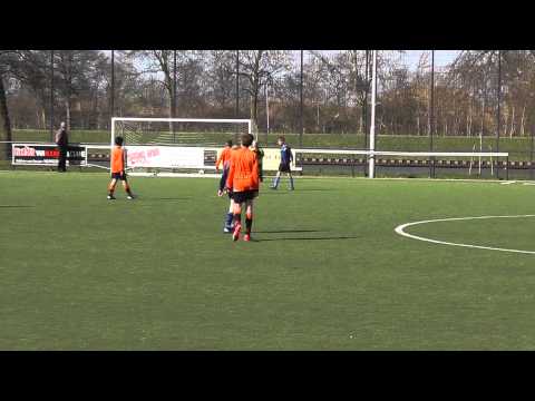 20 april 2013 PVC E2 - VV De Meern E5 com 6-3  Doelpunt Sem