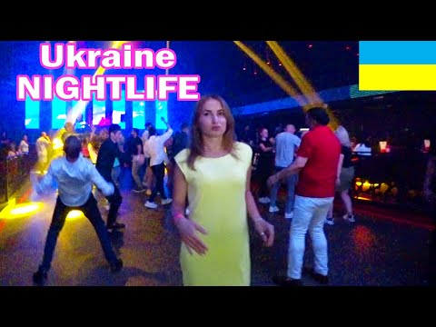 What's Ukraine's NIGHTLIFE like TODAY? (so cool!) | How Ukrainians party