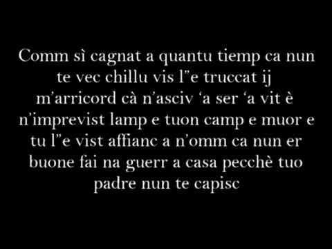 download lagu mp3 mp4 Treno Rocco Hunt Testo, download lagu Treno Rocco Hunt Testo gratis, unduh video klip Treno Rocco Hunt Testo