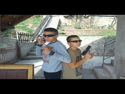 DETEKTIV MARKO I DETEKTIV STANKO - MRTVA ZENA