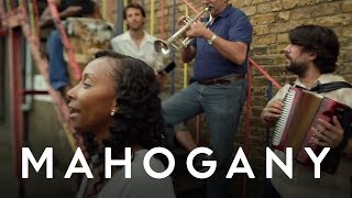 Quantic y Su Combo Barbaro - No Soy Del Valle // Mahogany Session