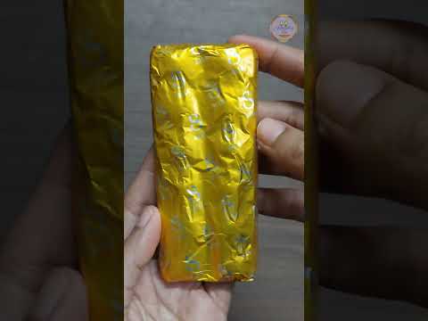 Hazelnut wali Silk 🍫 / 80 rupees wali cadbury dairy milk silk hazelnut #chocolate #shorts #viral
