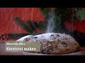 Maroeska Metz maakt een kerststol