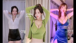 18+🔥_02搖耐久_日韓可愛女の子_TikTok抖音抖奶_乳搖_色氣_エロ腰振りダンス_Hai Phut Hon Remix | Phut Hon_BJ擦边舞_扭跨舞_色氣に満ちた