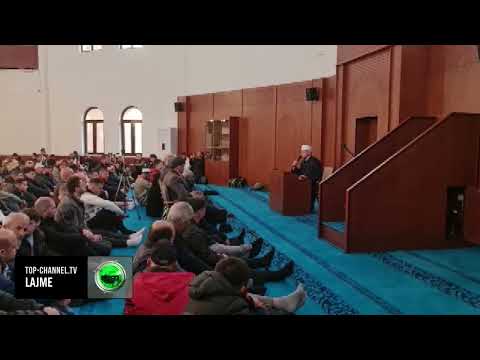 Top Channel/ Festohet Fitër Bajrami në Fier, besimtarët falën namazin në xhami