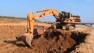 preview picture of video 'CATERPILLAR 345B L & Mercedes SK 3544 / Fa. Rädlinger,  A71 Rannungen, Germany, 12.06.2003.'