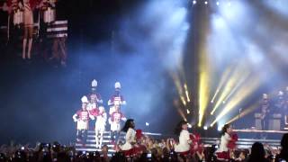 Madonna - Give Me All Your Luvin - MDNA Coimbra 24.06.12 HD