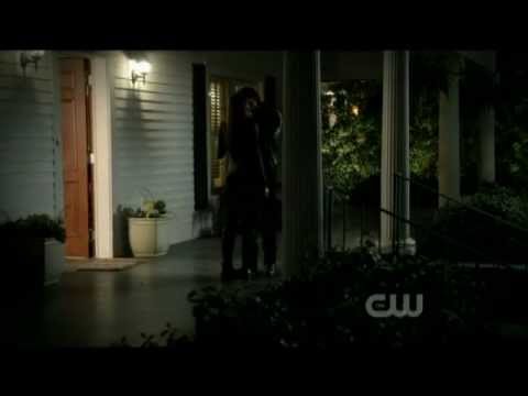 Thevampire diaries 3X10 The new deal - Last Delena scene (Damon and Elena's first real kiss)