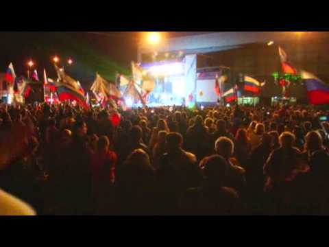 Raw: Crowds Celebrate Crimea Annexation