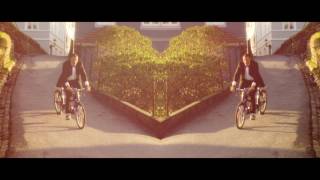 Hør På Mor - Balkongen