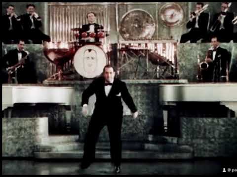 Paul Whiteman dances kind of