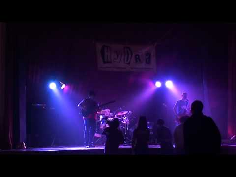 Hydra, Kabát-Projdu zdí