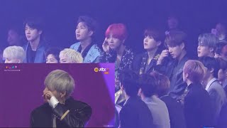 181201 BTS reaction to Wanna One Emotional &#39;Record of the Year&#39; Speech @MMA