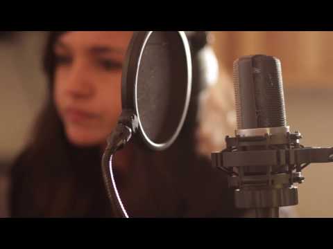 DANIA NEKO FEAT INDEE STYLA - CELEBRANDO (Videoclip Oficial)