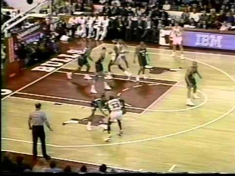 Michael Jordan 47 pts vs. Bucks - 1993