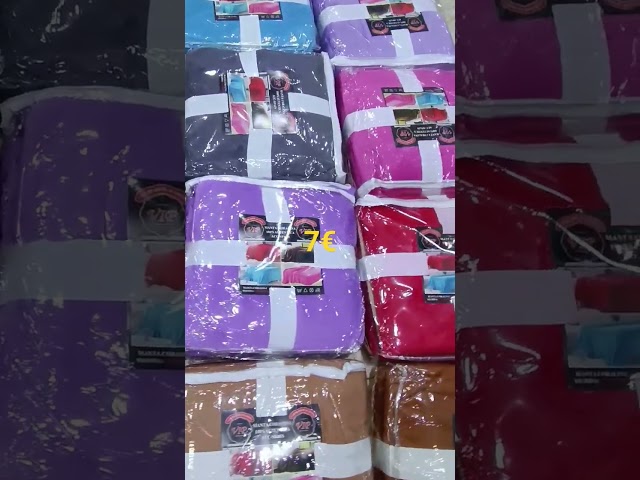 Vídeo relacionado con ASDITEX Manta coralina Sevilla FC 120 cm. x 150 cm. Largo (250 gsm)