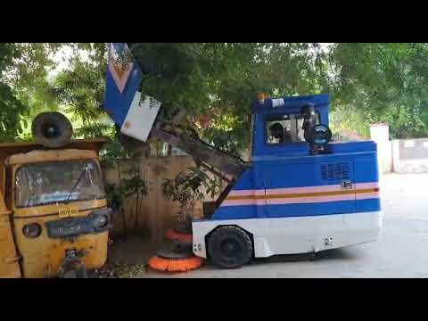 Ride On Road Sweeping Machine 400l