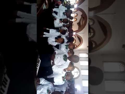 Dunia nzima shukuruni Baba wetu wa mbingu. Chœur Jésus Transfiguré. Paroisse Ste Croix de Butembo