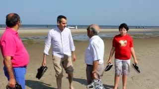 preview picture of video 'Molhar os Pés - Praia da Costa do Sol - Maputo'